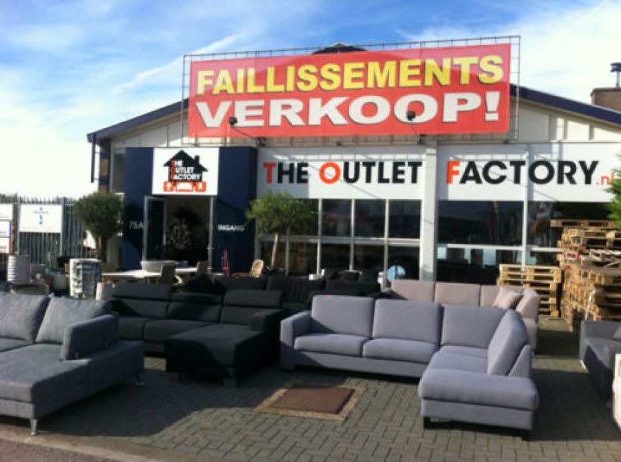 Wolkenkrabber Mordrin boog The Outlet Factory -- Outletwinkel in Cruquius