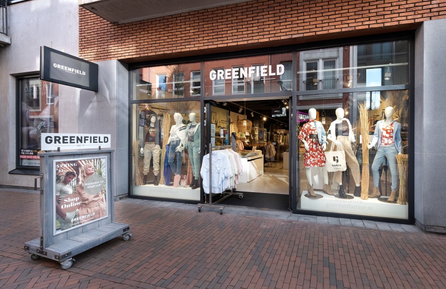 Greenfield outlet